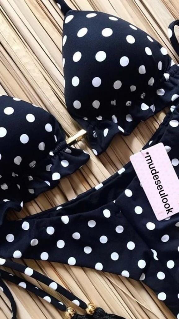 Paty Bikini - 23 Prints