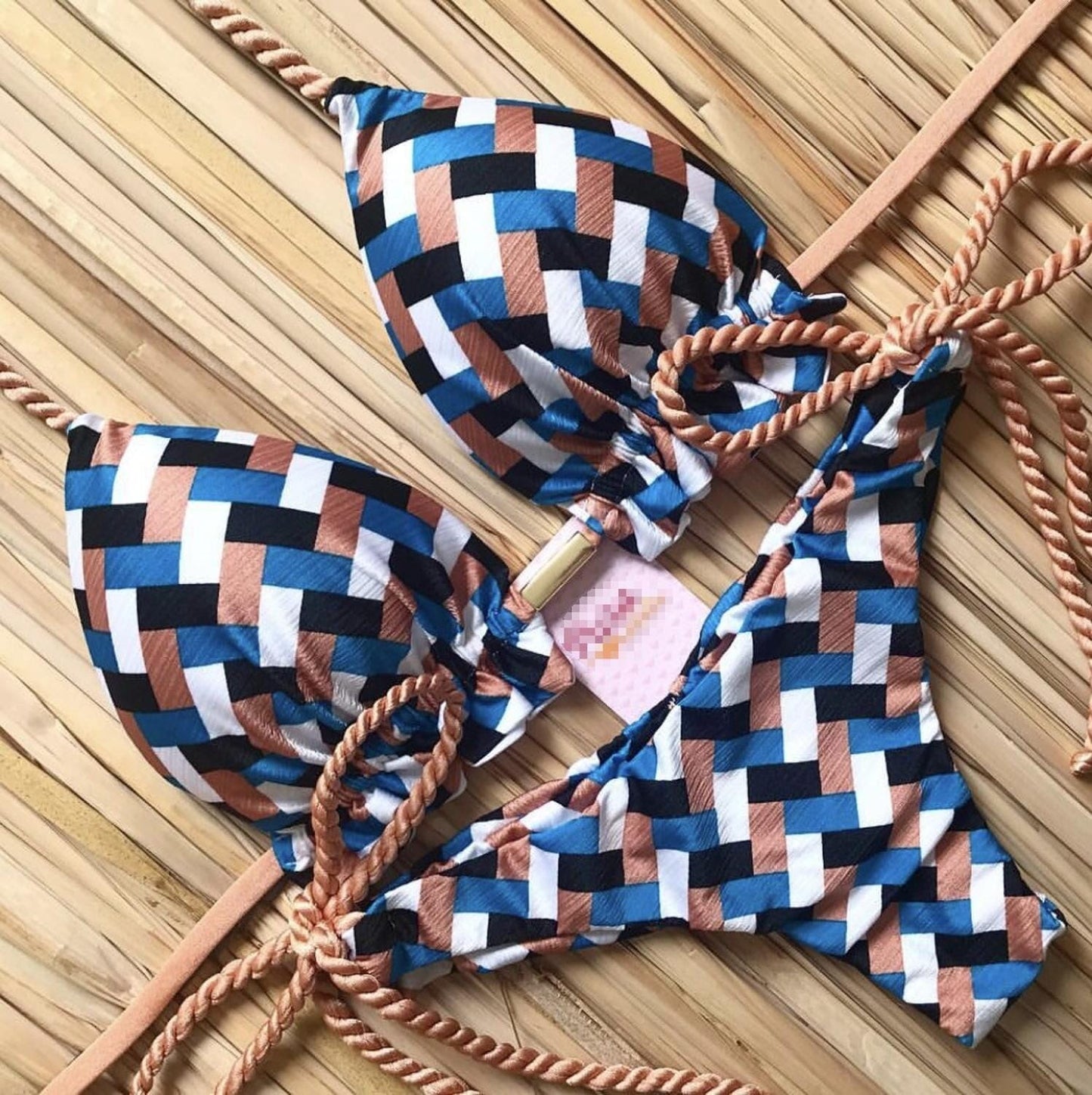 Paty Bikini - 23 Prints