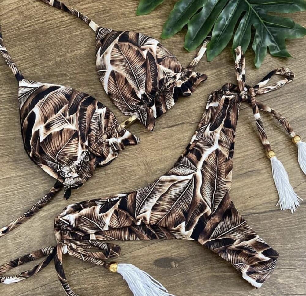 Paty Bikini - 23 Prints