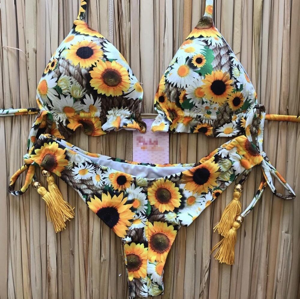 Paty Bikini - 23 Prints
